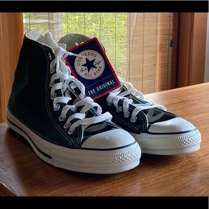 Converse Chuck Taylor All Star high tops in green. Men’s 8 1/2. New with tags.